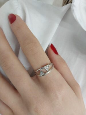 14K Gold Dainty Ring in Diamond | 18K Gold Single Diamond Classic Ring | Timeless Refined | Classic Pure Gold Ring with Single Diamond