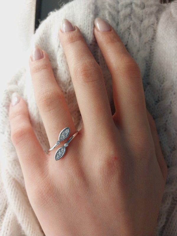 14K Gold Diamond Open-End Ring | Elegant  Modern Design | 18K Gold Promise Diamond Ring | A Symbol of Love,Special Anniversary Modern Design