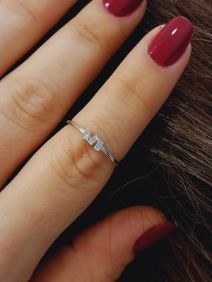 Elegant 14K White Gold Tri-Stone Baguette Ring | Timeless Elegance with Sparkling Diamonds | Handmade Anniversary Ring in Gold | Sparkling Promise