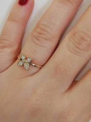 Handmade Elegant 14K Gold Flower Diamond Ring | Refined 18K Gold Dainty Statement Ring for Special Occasions & Everyday Glamour