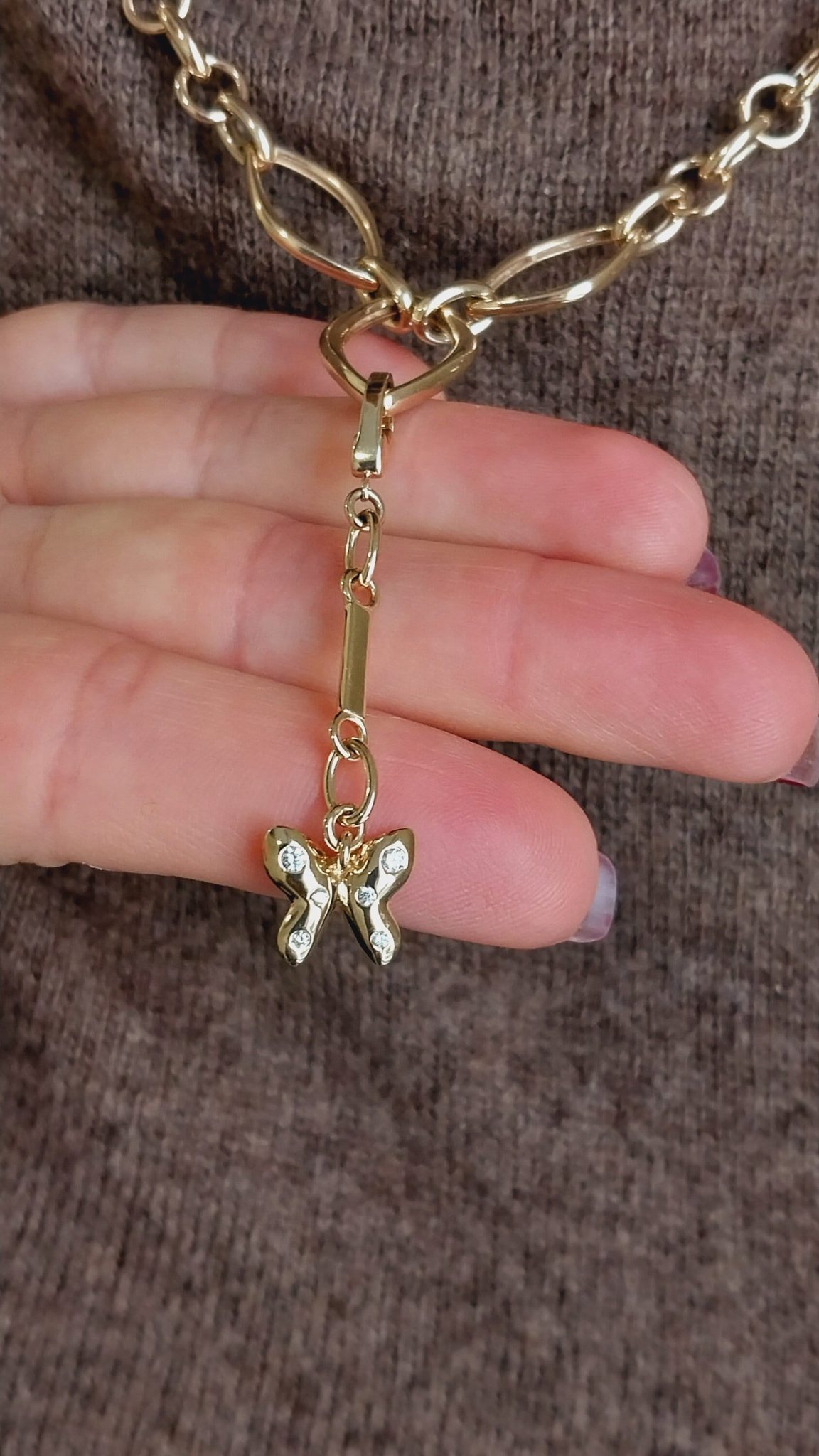 Elevate your accessories with these adorable butterfly charms, designed to add a touch of joy and whimsy to any piece of jewelry. Crafted with intricate detail, these charming little insects are perfect for enhancing necklaces, earrings, and bracelets, making them a delightful addition to your collection. Whether you're dressing up for a special occasion or adding a playful flair to your everyday look, these butterfly charms are sure to spread happiness and positivity with every wear. Embrace your creativity and transform your jewelry into a vibrant expression of your personality with these enchanting charms!